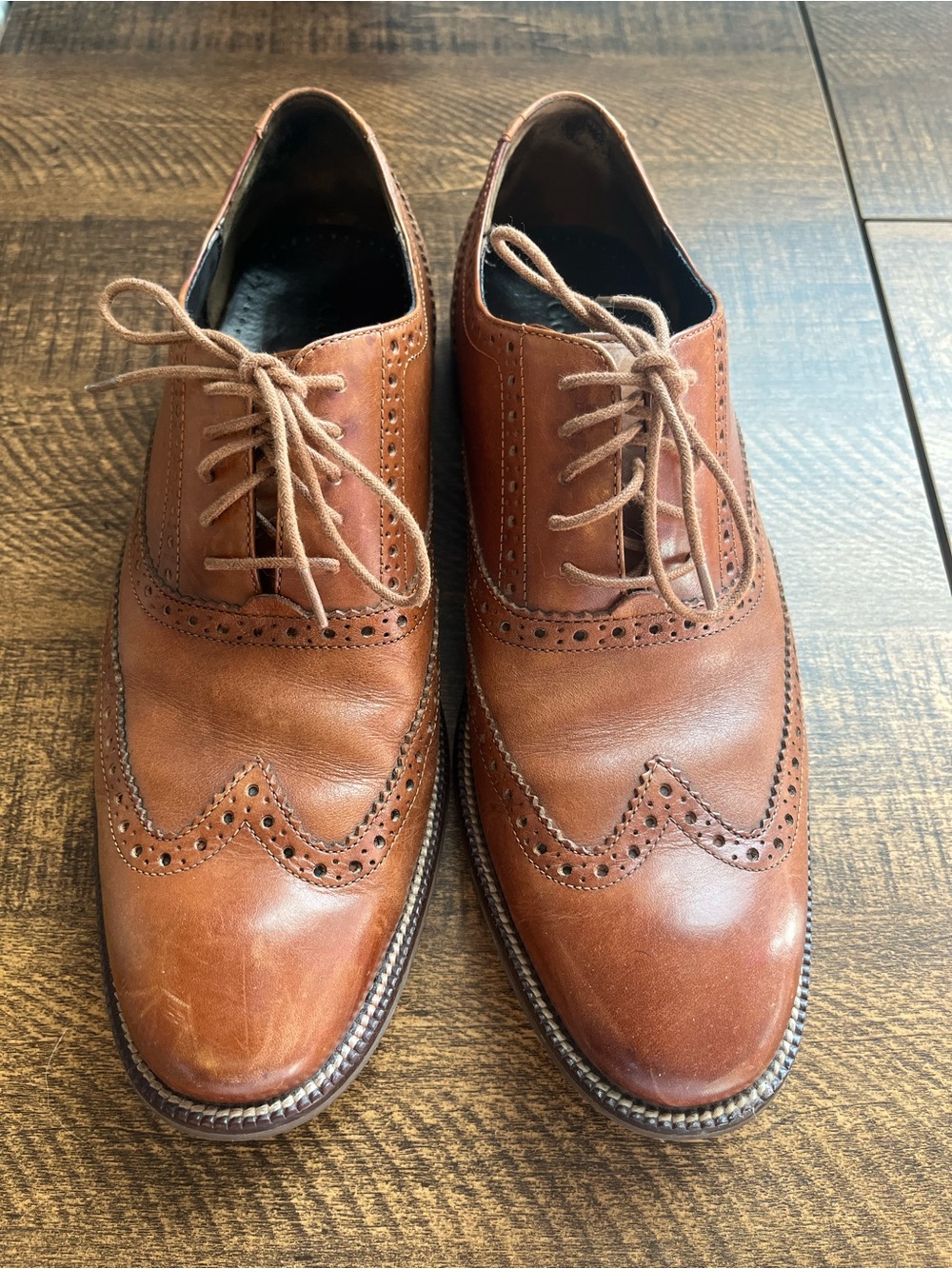 Men's Classic Brown Leather Wingtip Oxfords